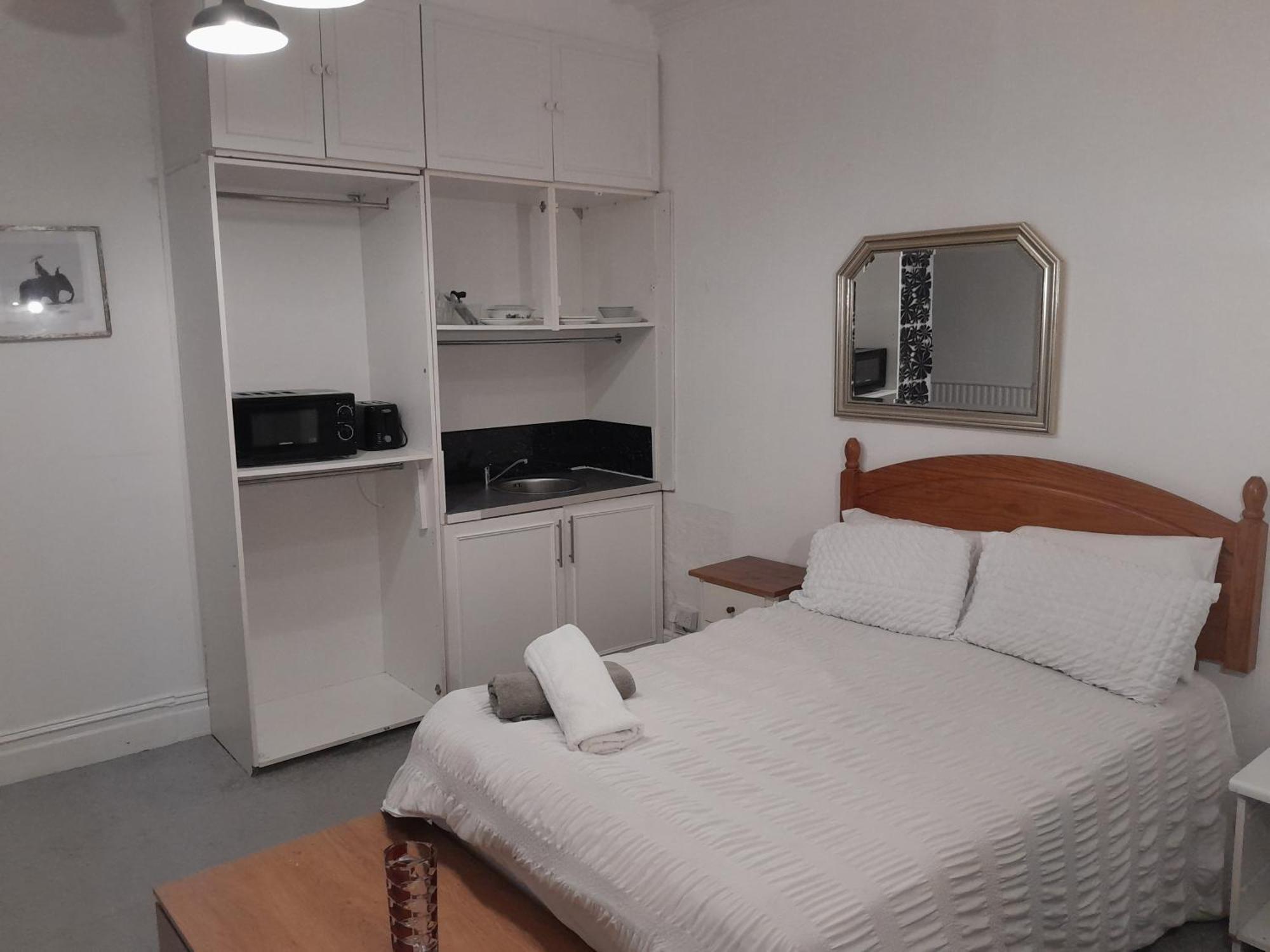 Large Room Near Singleton Hospital Ensuite R6 Swansea Exterior photo